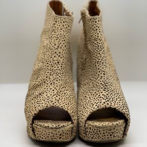 Jeffrey Campbell Calf Skin Cheetah Wedges